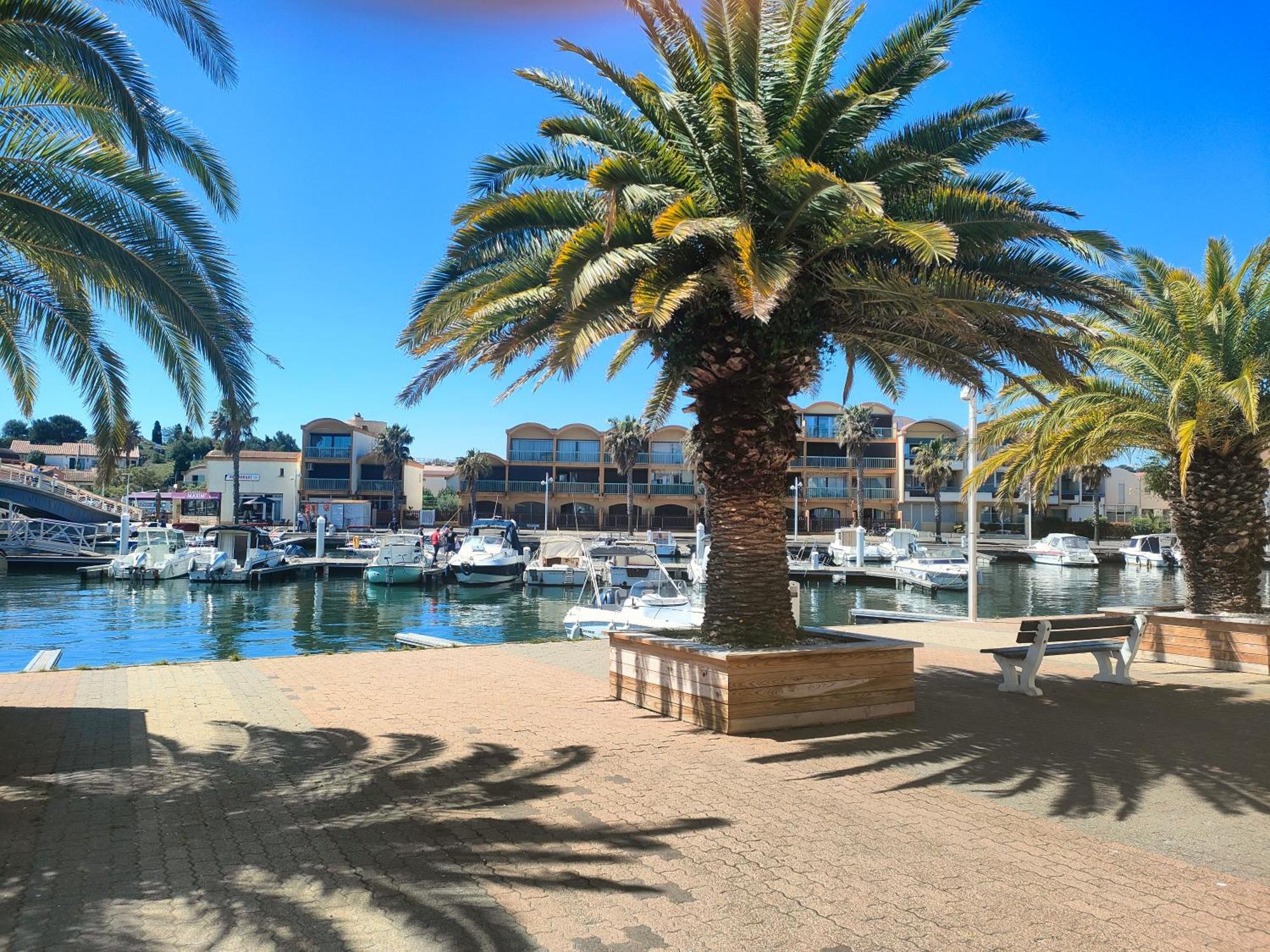 Gruissan, Studio Cabine, Au Calme Vue Degagee Sur Marina Dış mekan fotoğraf