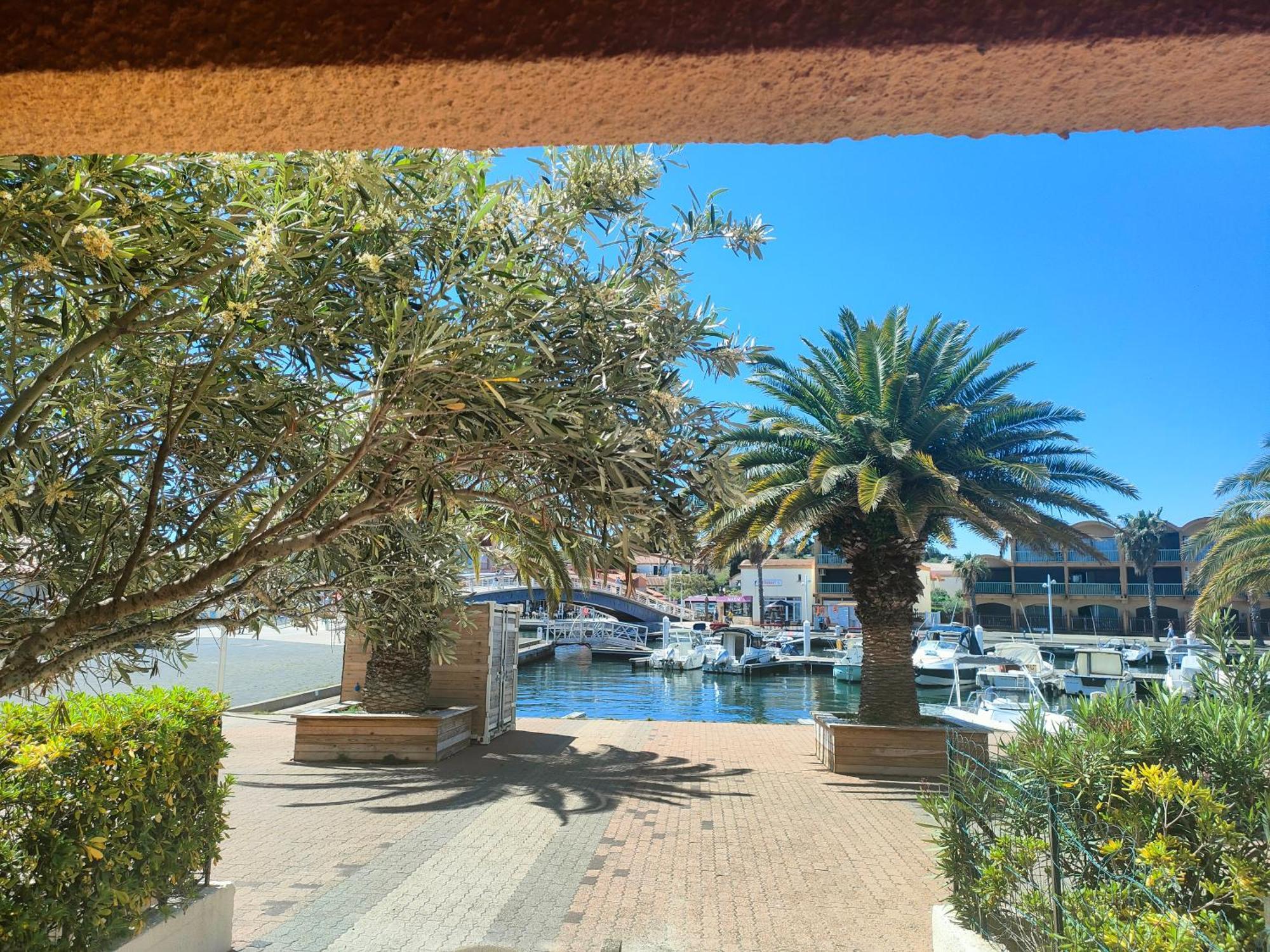 Gruissan, Studio Cabine, Au Calme Vue Degagee Sur Marina Dış mekan fotoğraf