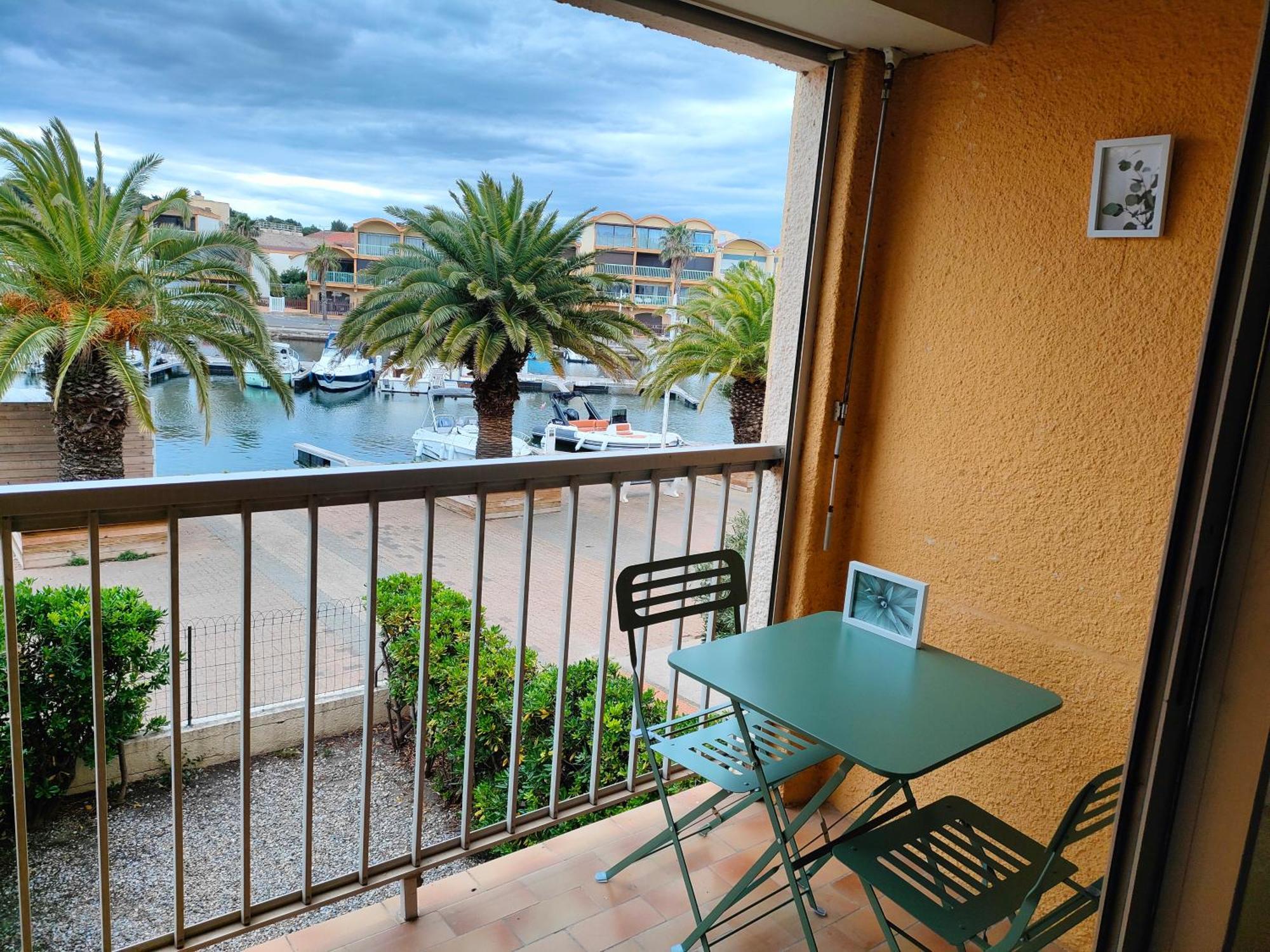Gruissan, Studio Cabine, Au Calme Vue Degagee Sur Marina Dış mekan fotoğraf