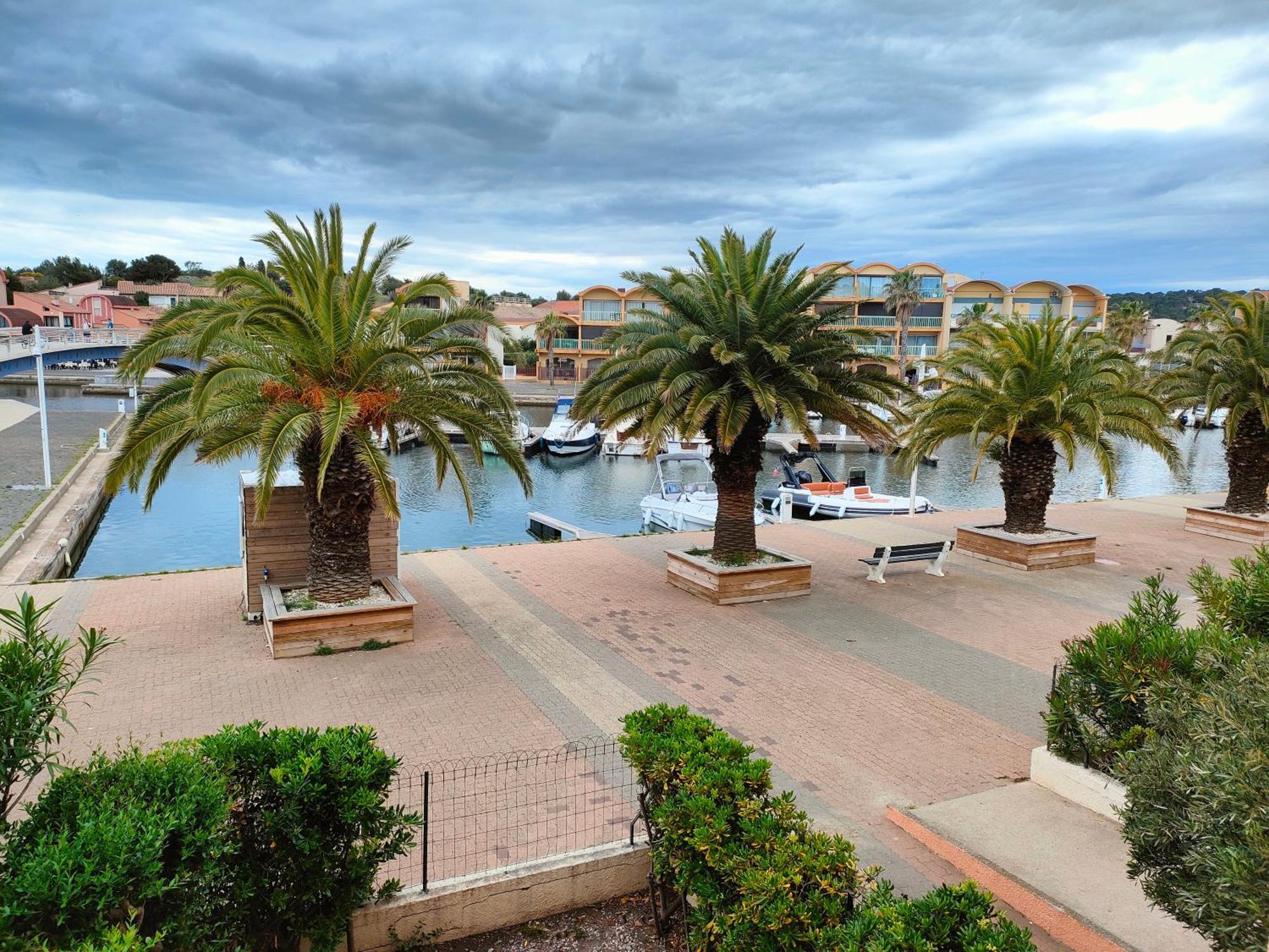 Gruissan, Studio Cabine, Au Calme Vue Degagee Sur Marina Dış mekan fotoğraf
